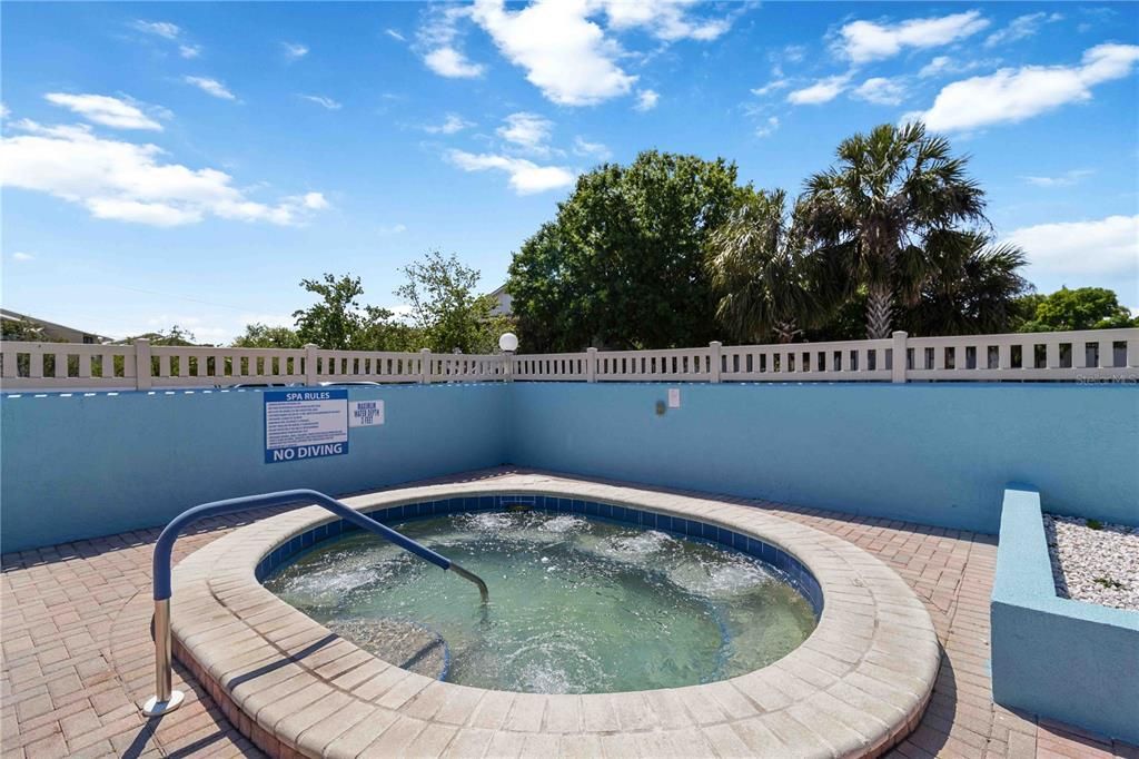 На продажу: $145,000 (2 спален, 2 ванн, 912 Квадратных фут)