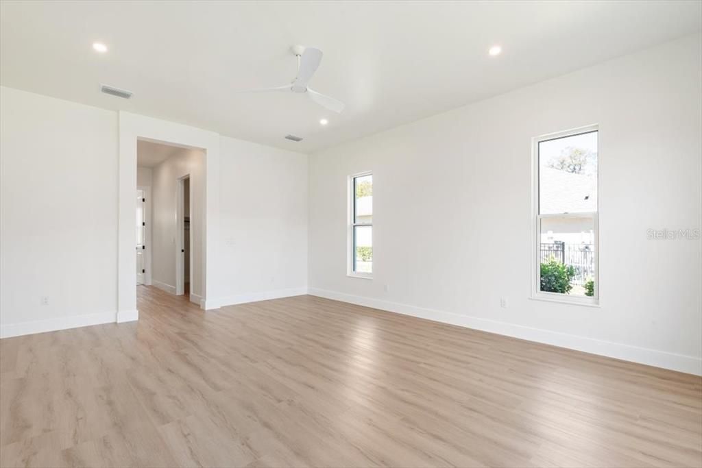 For Sale: $1,175,000 (4 beds, 3 baths, 2967 Square Feet)