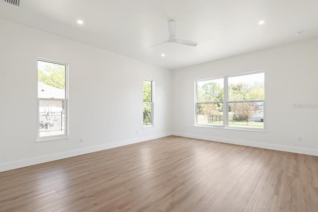 For Sale: $1,175,000 (4 beds, 3 baths, 2967 Square Feet)