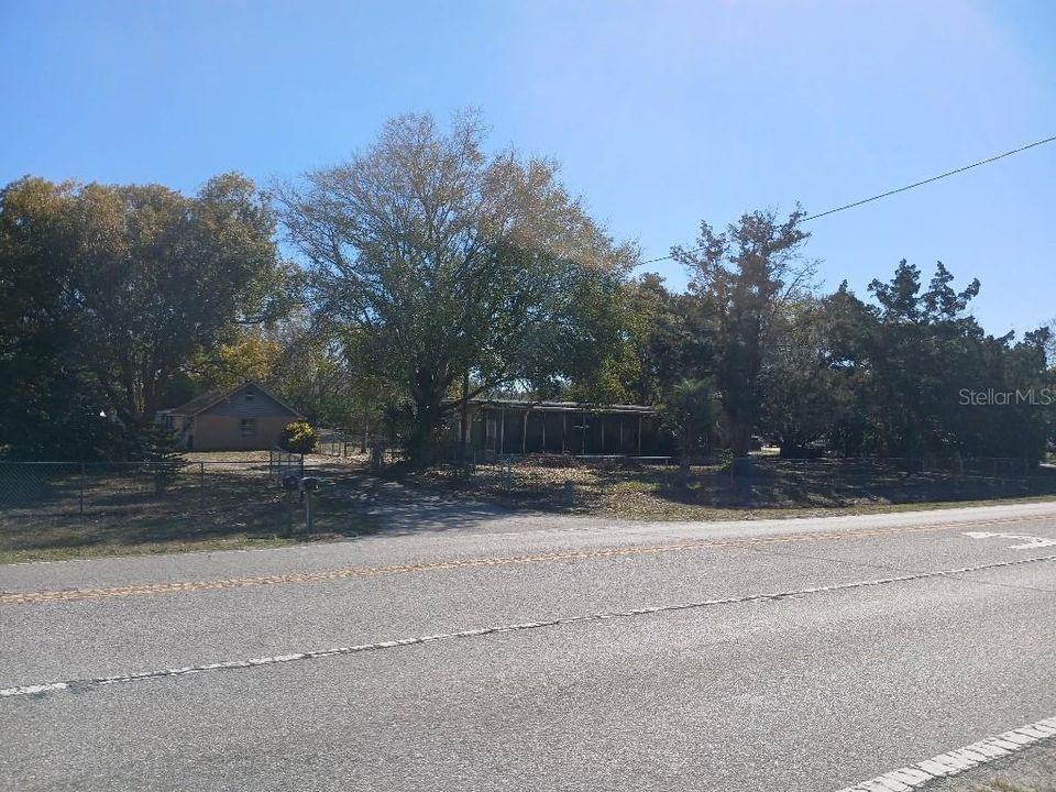 For Sale: $1,000,000 (1.22 acres)