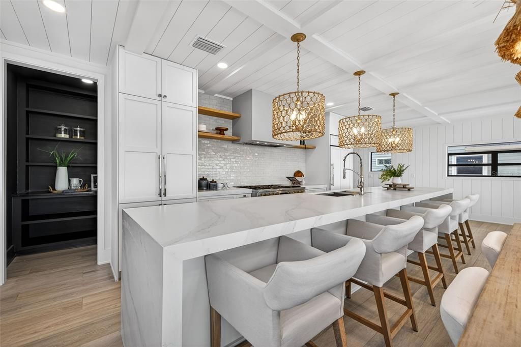 For Sale: $2,900,000 (3 beds, 3 baths, 2600 Square Feet)
