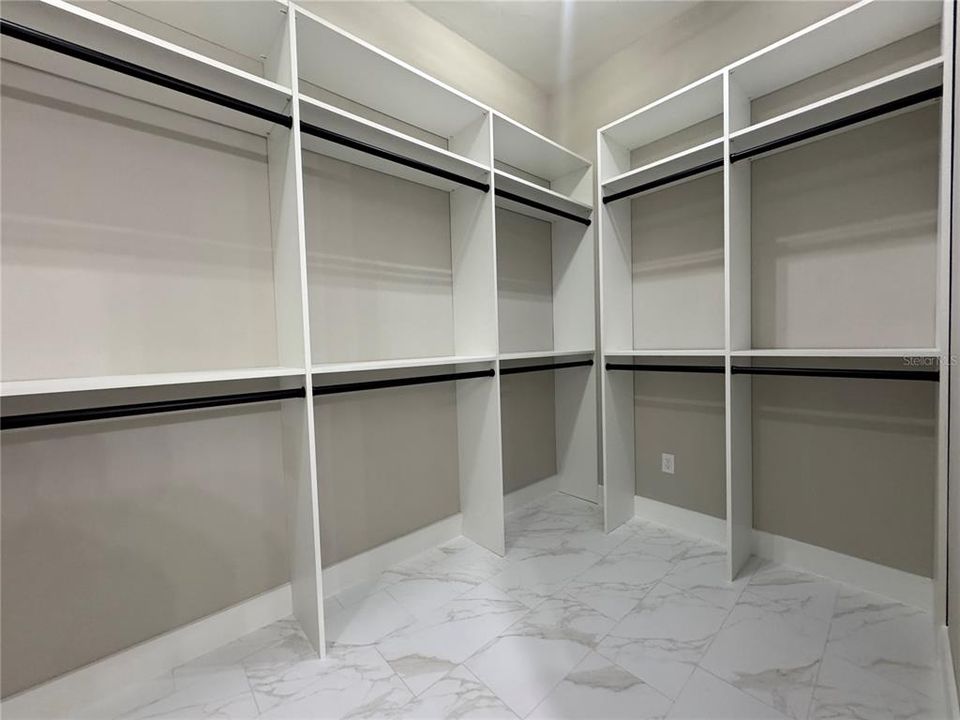 На продажу: $419,900 (3 спален, 2 ванн, 1774 Квадратных фут)