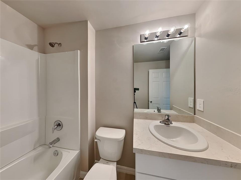 For Rent: $1,799 (4 beds, 2 baths, 1499 Square Feet)