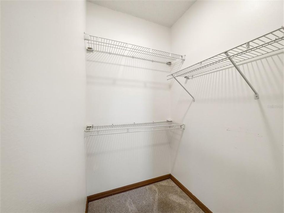 For Sale: $260,000 (3 beds, 2 baths, 1392 Square Feet)