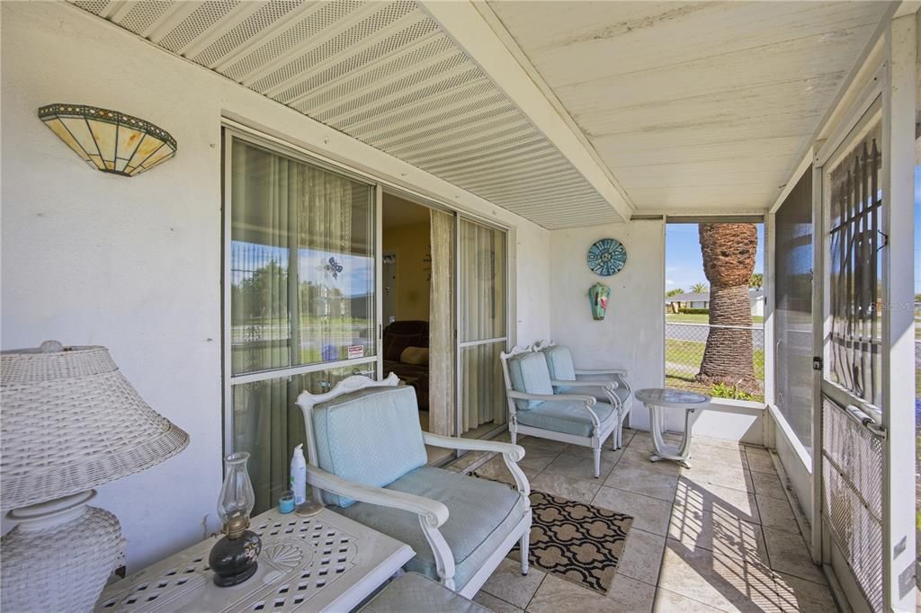 Activo con contrato: $256,900 (3 camas, 2 baños, 1144 Pies cuadrados)