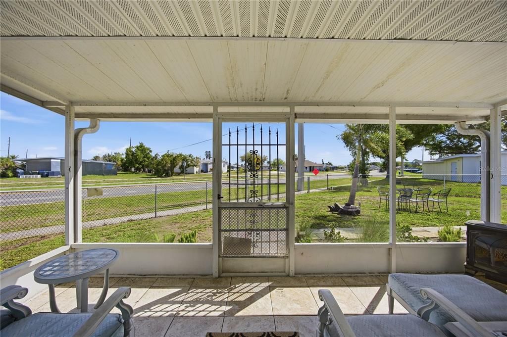 Activo con contrato: $256,900 (3 camas, 2 baños, 1144 Pies cuadrados)