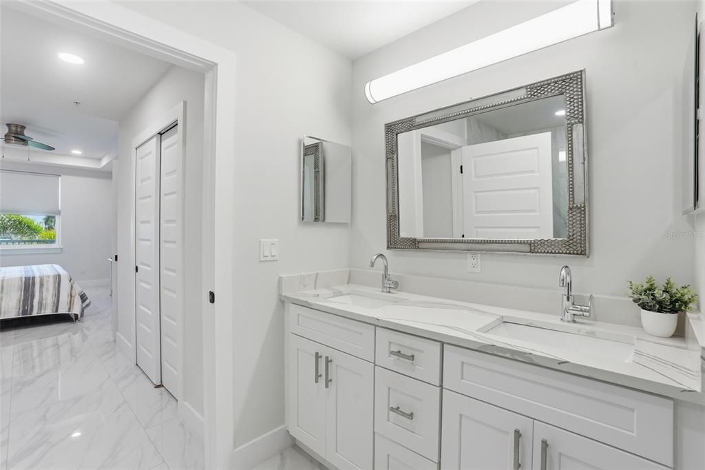 For Sale: $625,000 (2 beds, 2 baths, 1642 Square Feet)