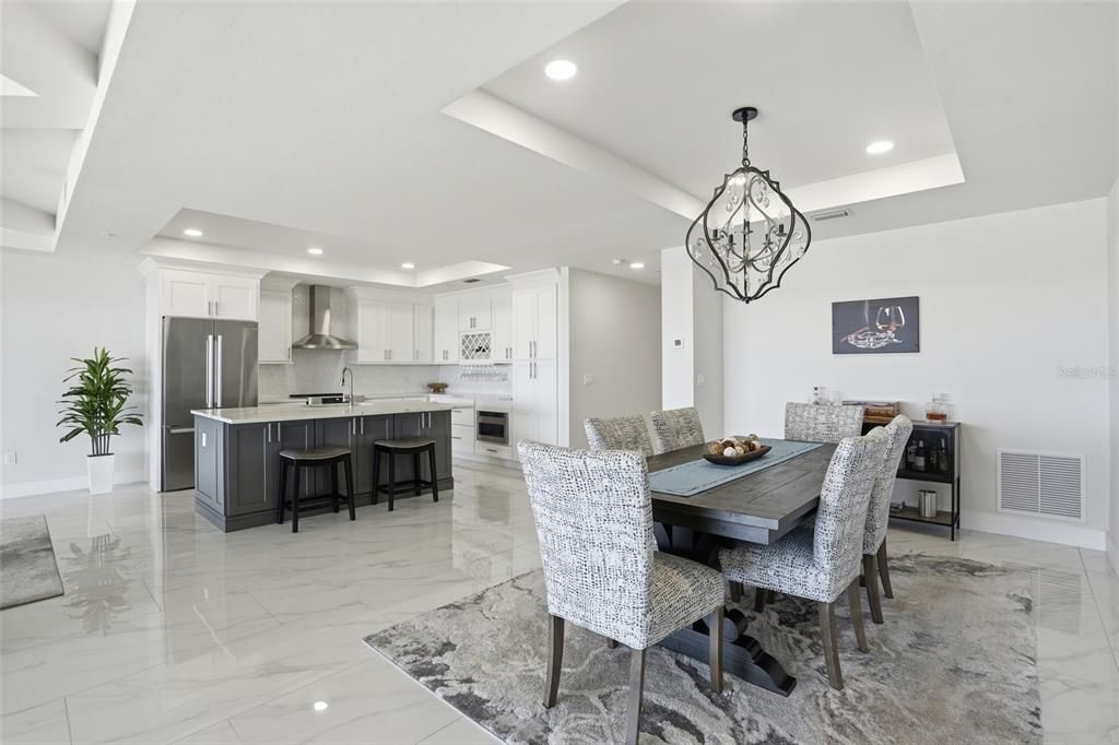 For Sale: $625,000 (2 beds, 2 baths, 1642 Square Feet)