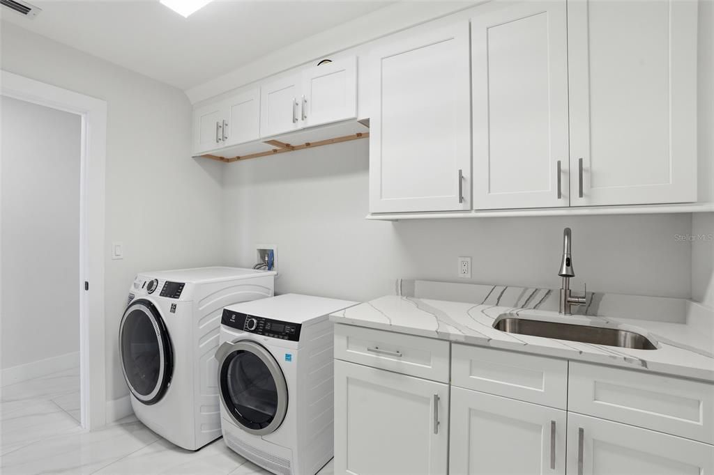 For Sale: $625,000 (2 beds, 2 baths, 1642 Square Feet)