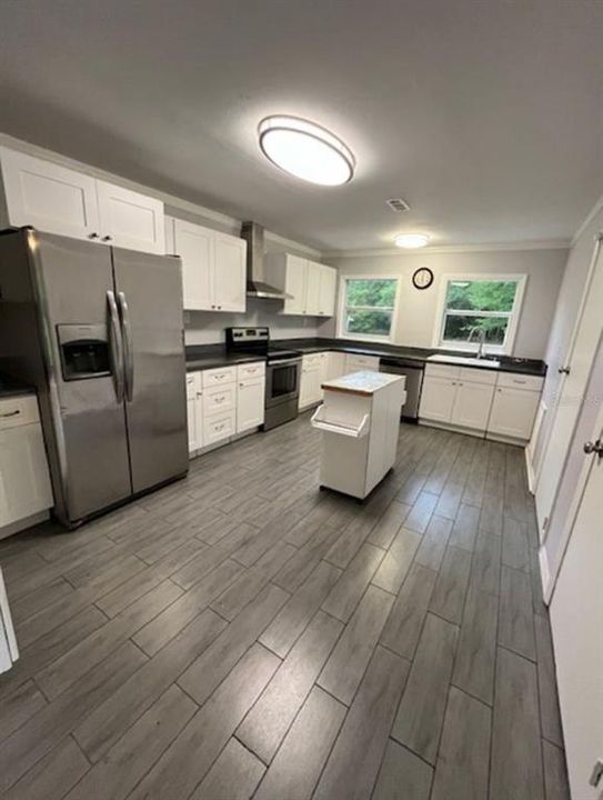 En Venta: $399,999 (4 camas, 2 baños, 2061 Pies cuadrados)
