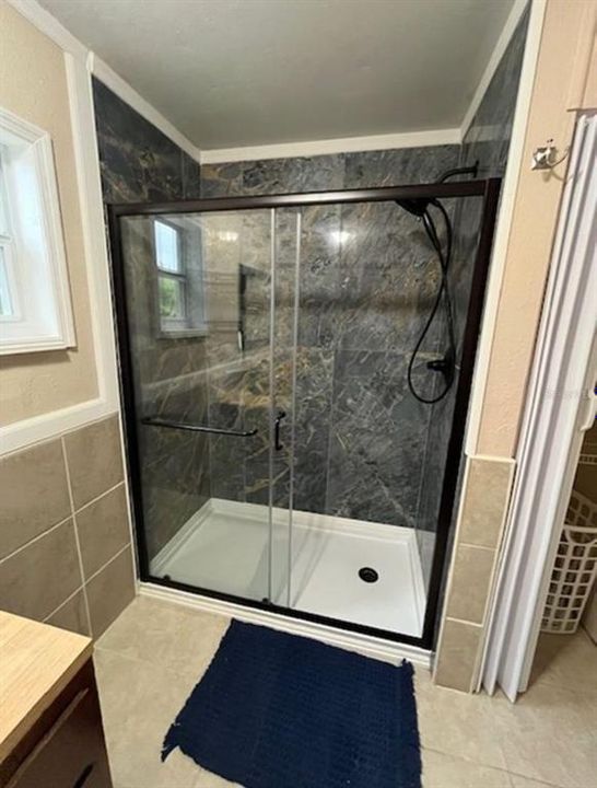 En Venta: $399,999 (4 camas, 2 baños, 2061 Pies cuadrados)