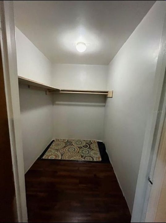 En Venta: $399,999 (4 camas, 2 baños, 2061 Pies cuadrados)