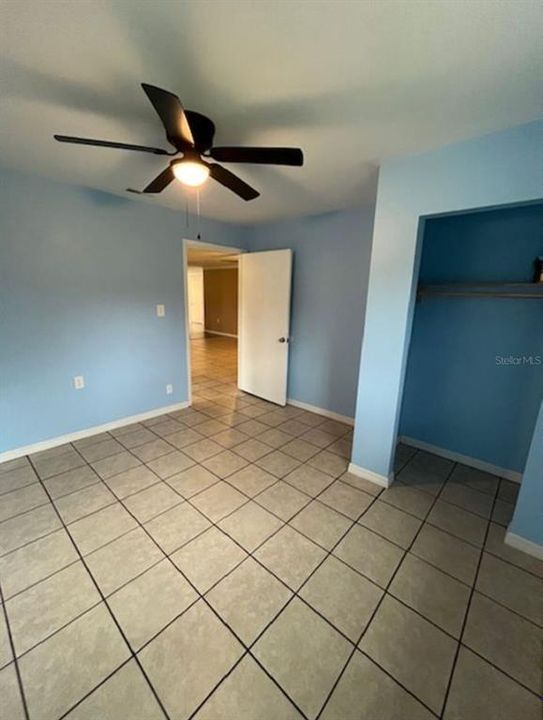En Venta: $399,999 (4 camas, 2 baños, 2061 Pies cuadrados)