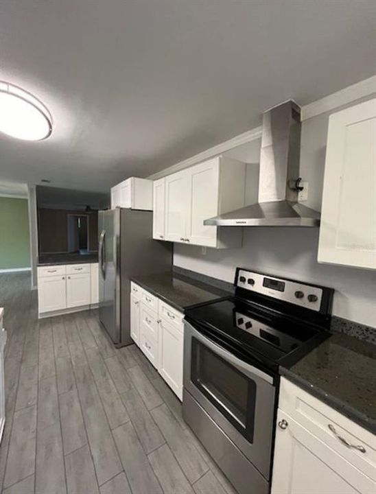 En Venta: $399,999 (4 camas, 2 baños, 2061 Pies cuadrados)