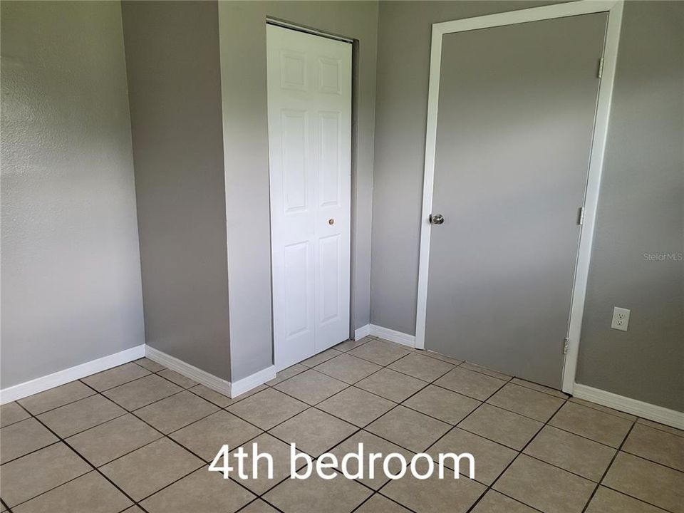 En Venta: $399,999 (4 camas, 2 baños, 2061 Pies cuadrados)