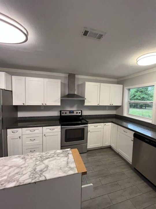 En Venta: $399,999 (4 camas, 2 baños, 2061 Pies cuadrados)