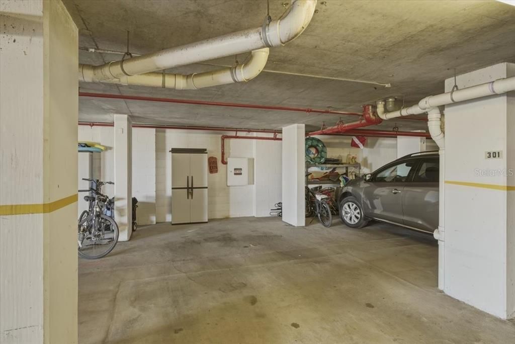 На продажу: $1,100,000 (2 спален, 2 ванн, 1430 Квадратных фут)