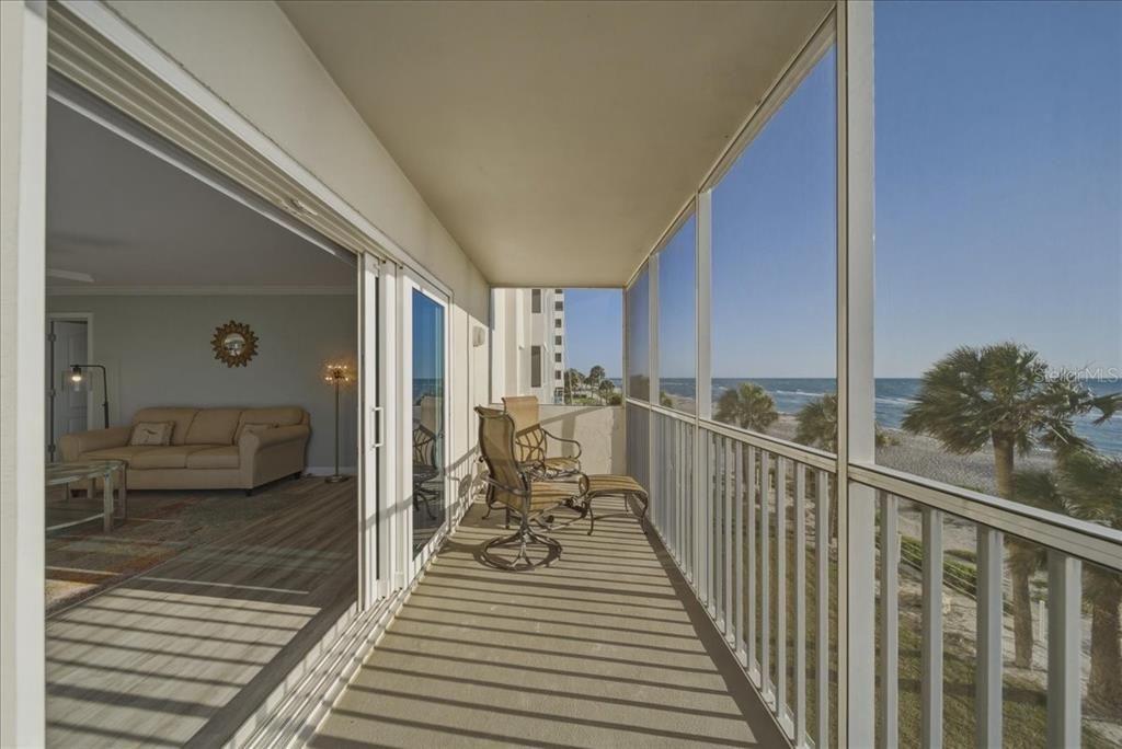 На продажу: $1,100,000 (2 спален, 2 ванн, 1430 Квадратных фут)