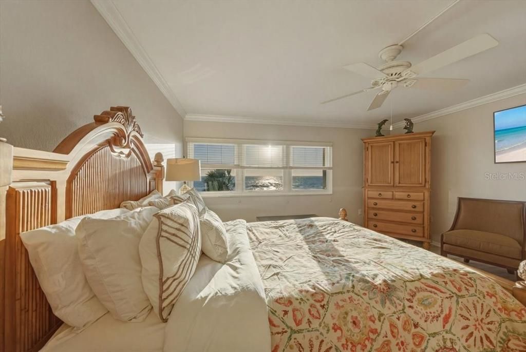 На продажу: $1,100,000 (2 спален, 2 ванн, 1430 Квадратных фут)