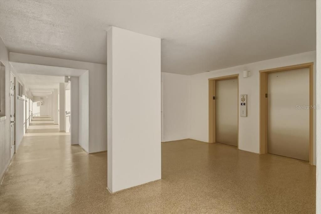 На продажу: $1,100,000 (2 спален, 2 ванн, 1430 Квадратных фут)