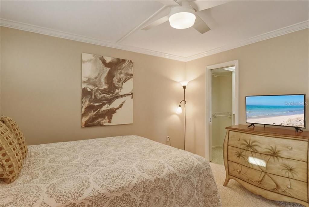 На продажу: $1,100,000 (2 спален, 2 ванн, 1430 Квадратных фут)