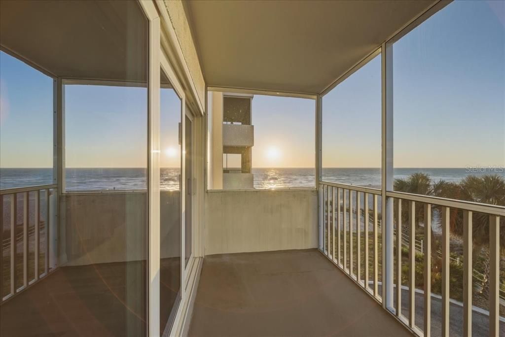 На продажу: $1,100,000 (2 спален, 2 ванн, 1430 Квадратных фут)