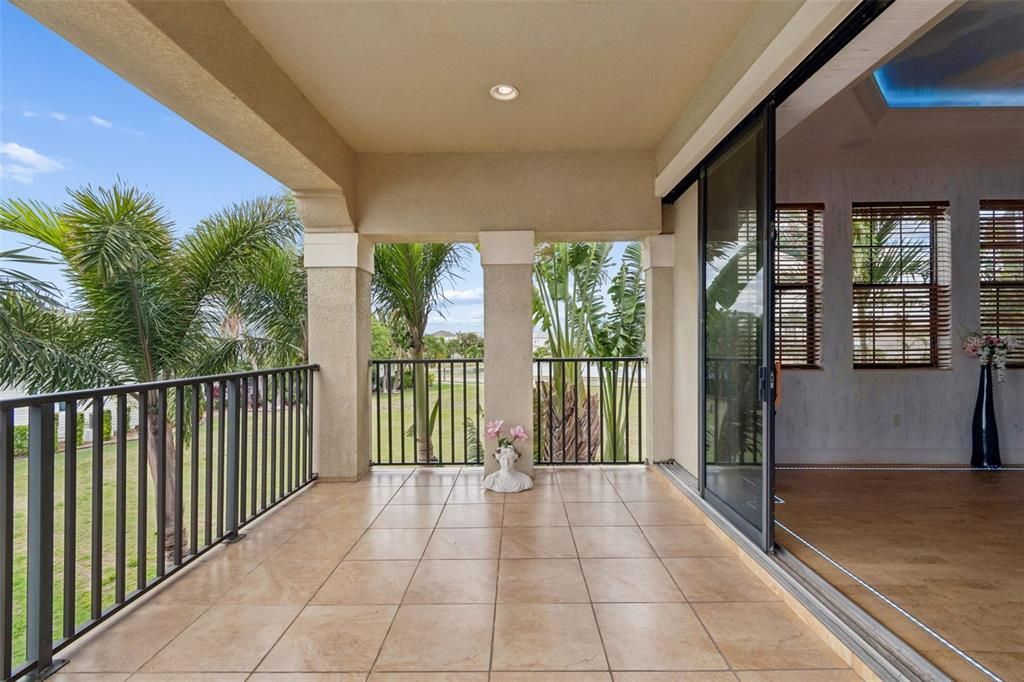 For Sale: $1,699,000 (4 beds, 4 baths, 4211 Square Feet)