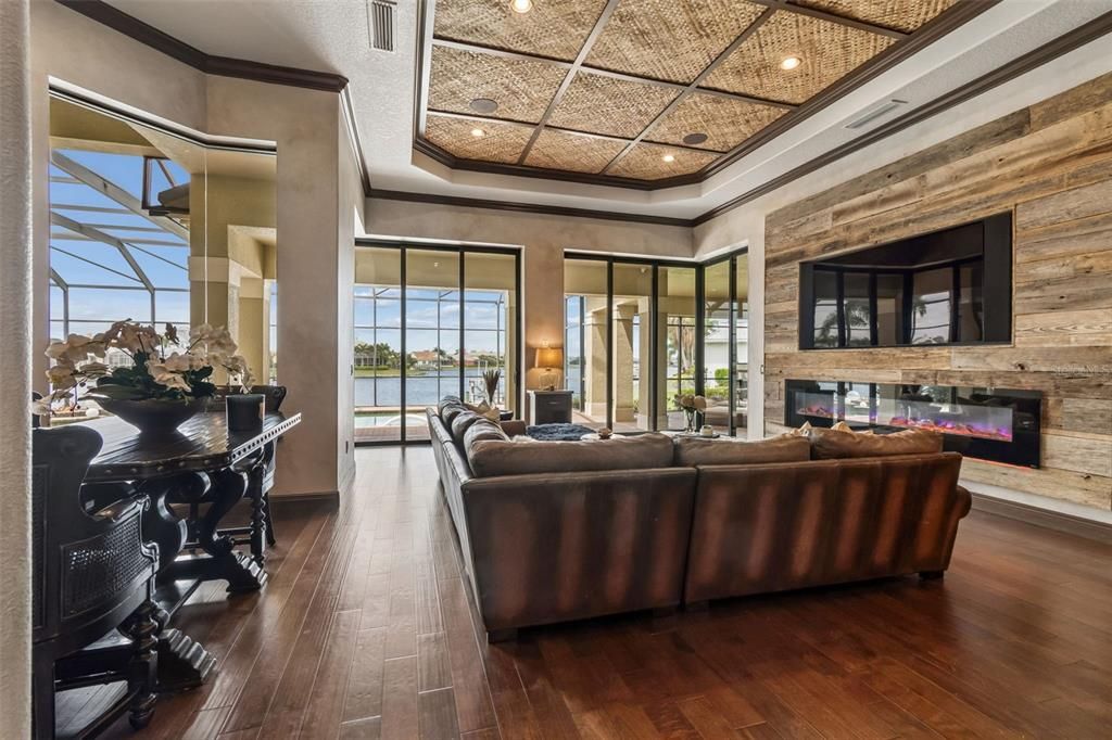 For Sale: $1,699,000 (4 beds, 4 baths, 4211 Square Feet)