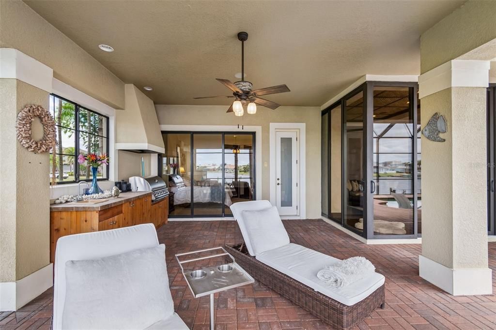 For Sale: $1,699,000 (4 beds, 4 baths, 4211 Square Feet)