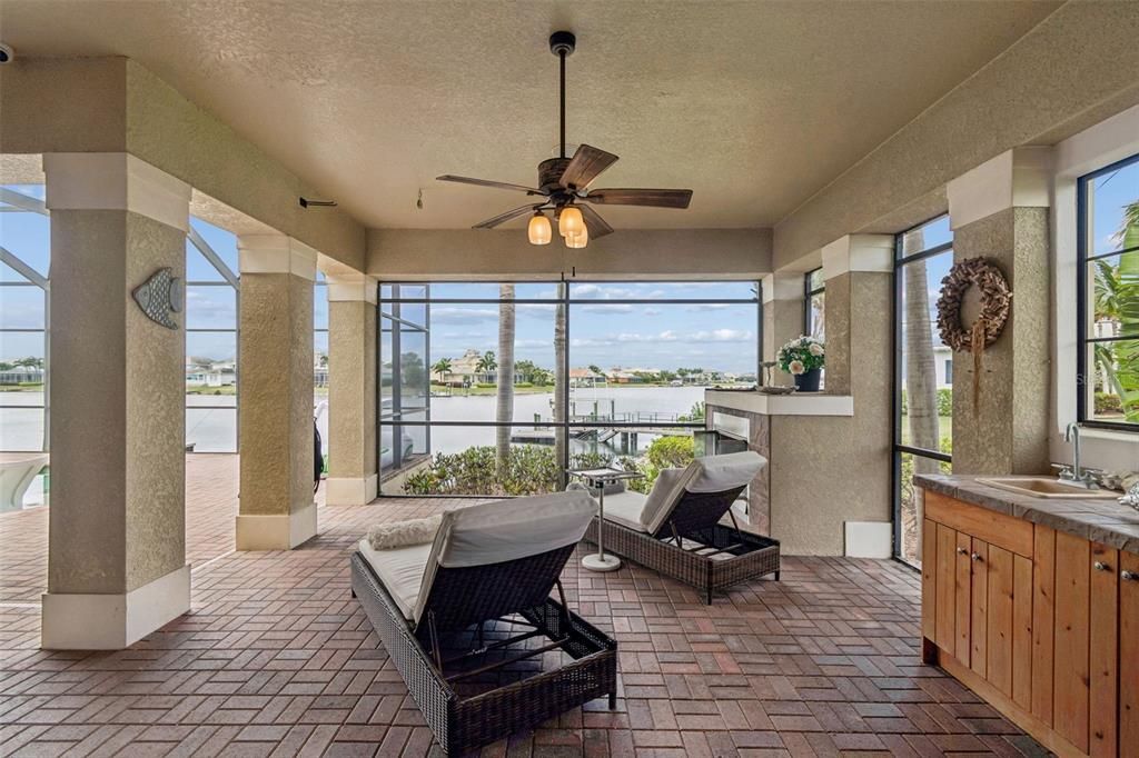 For Sale: $1,699,000 (4 beds, 4 baths, 4211 Square Feet)