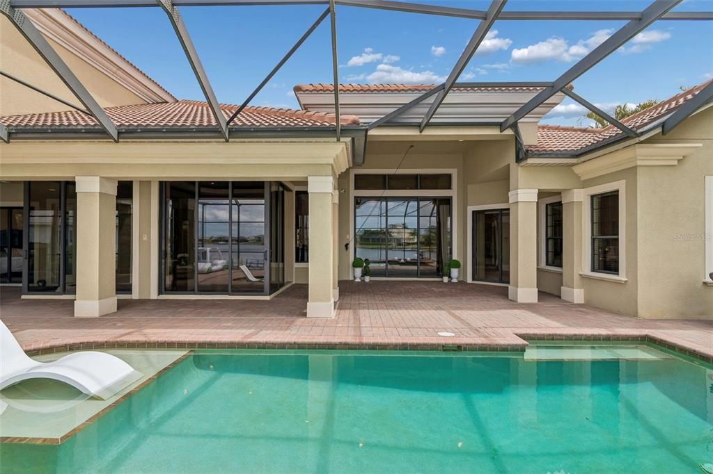 For Sale: $1,699,000 (4 beds, 4 baths, 4211 Square Feet)