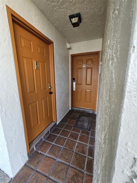 Activo con contrato: $230,000 (2 camas, 2 baños, 1124 Pies cuadrados)