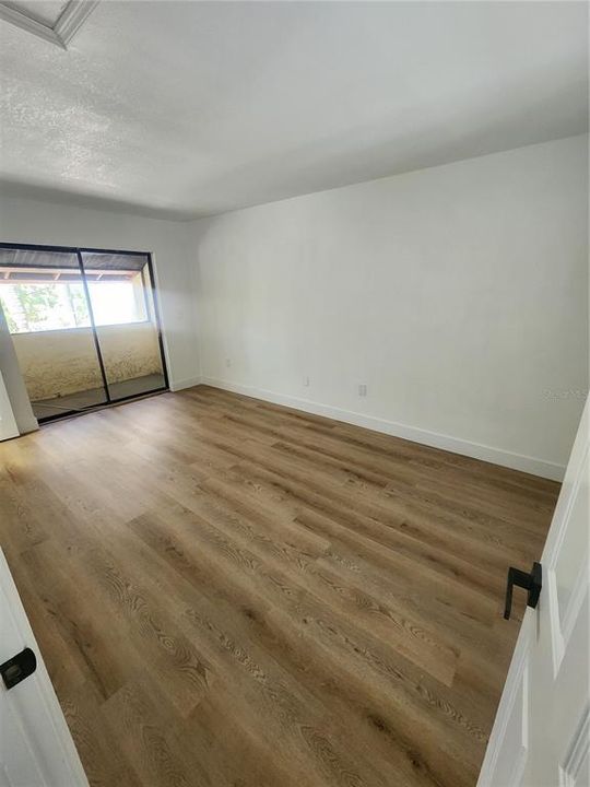 Activo con contrato: $230,000 (2 camas, 2 baños, 1124 Pies cuadrados)