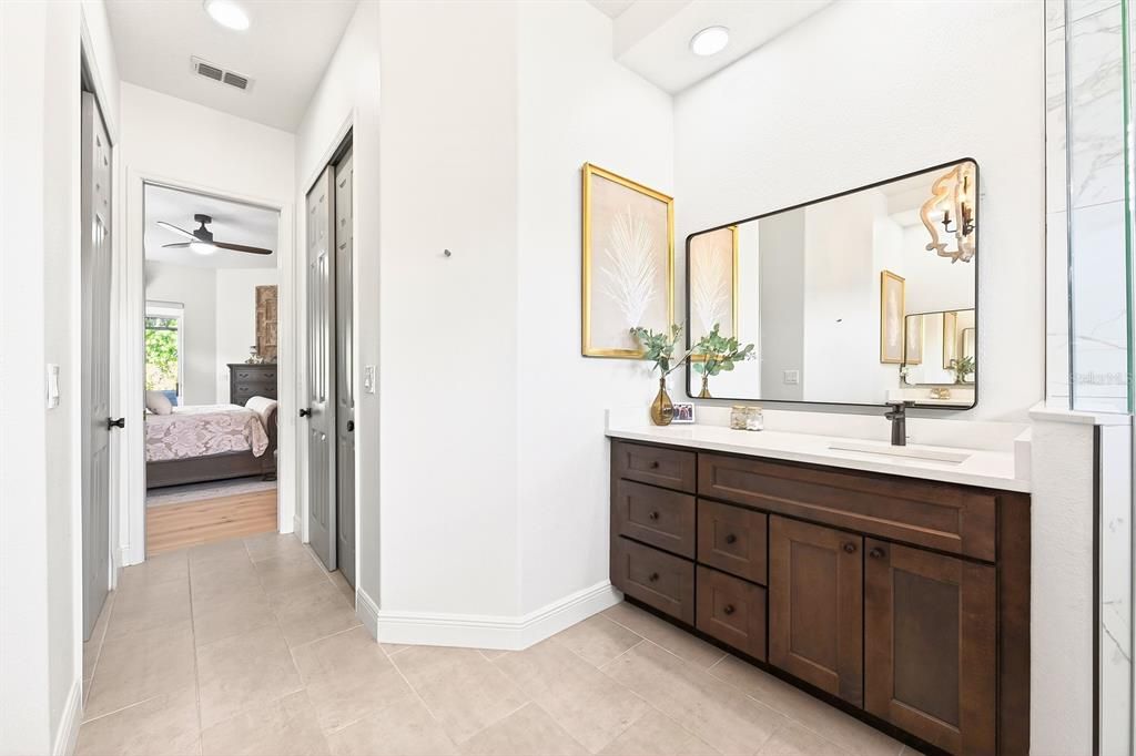 En Venta: $800,000 (4 camas, 3 baños, 2841 Pies cuadrados)