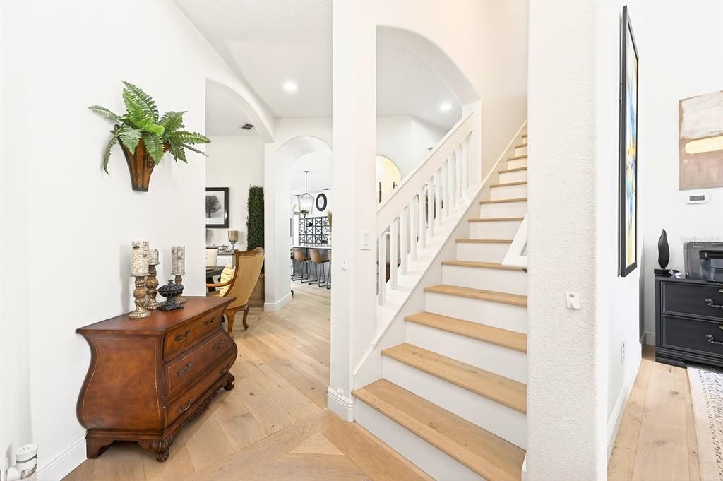 En Venta: $800,000 (4 camas, 3 baños, 2841 Pies cuadrados)