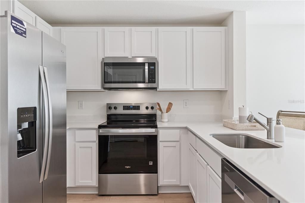 For Sale: $301,990 (3 beds, 2 baths, 1463 Square Feet)