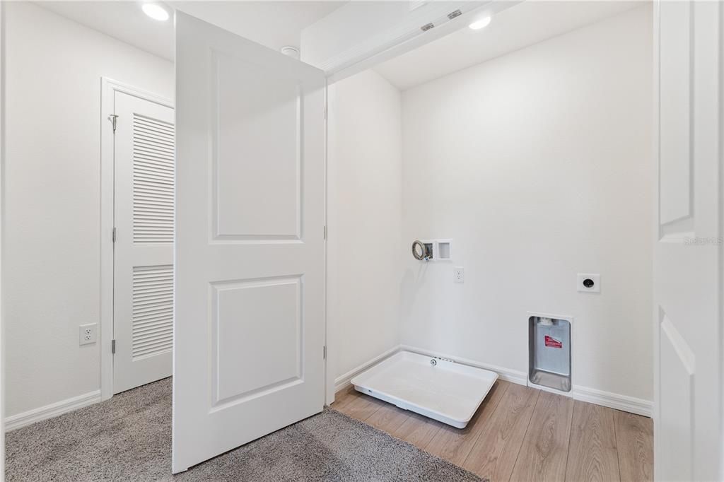 For Sale: $301,990 (3 beds, 2 baths, 1463 Square Feet)