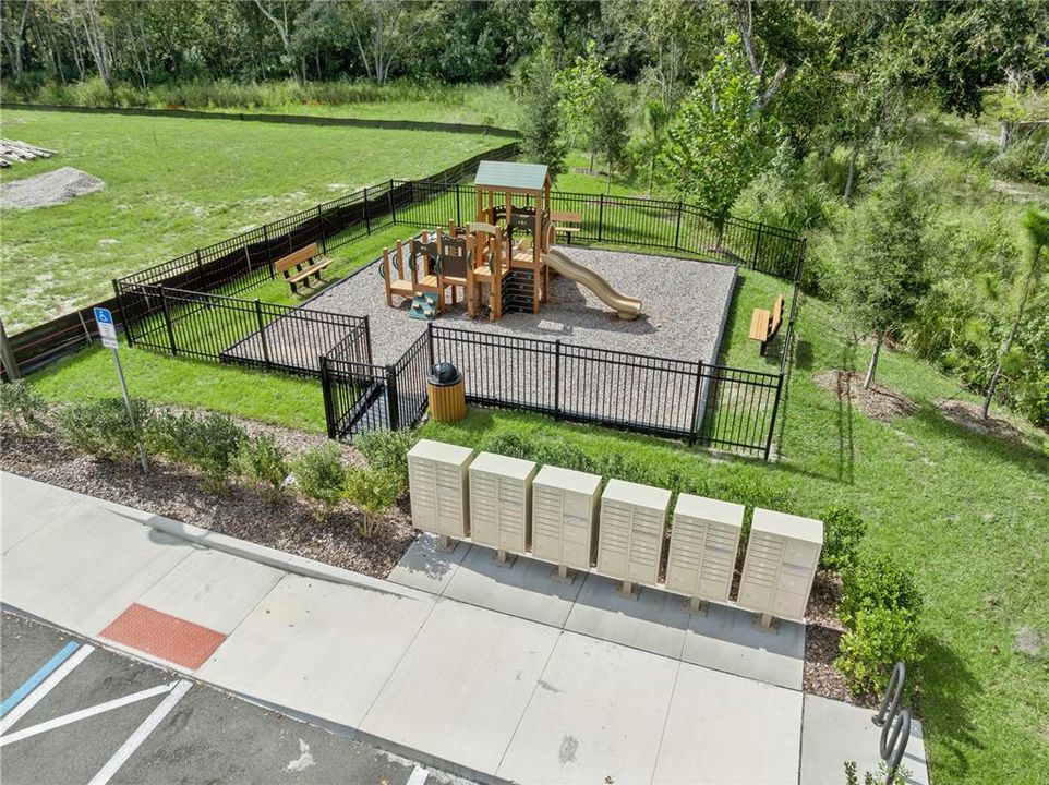 For Sale: $301,990 (3 beds, 2 baths, 1463 Square Feet)