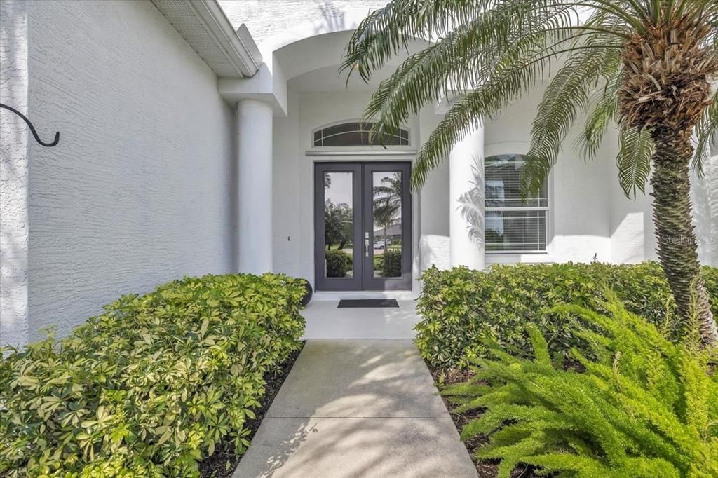 En Venta: $719,000 (3 camas, 2 baños, 2334 Pies cuadrados)