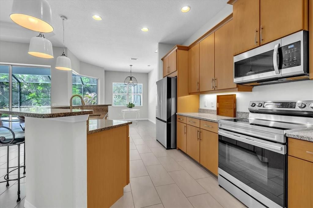 En Venta: $719,000 (3 camas, 2 baños, 2334 Pies cuadrados)