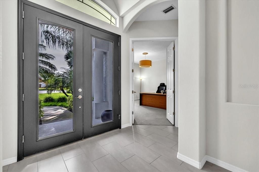 En Venta: $719,000 (3 camas, 2 baños, 2334 Pies cuadrados)