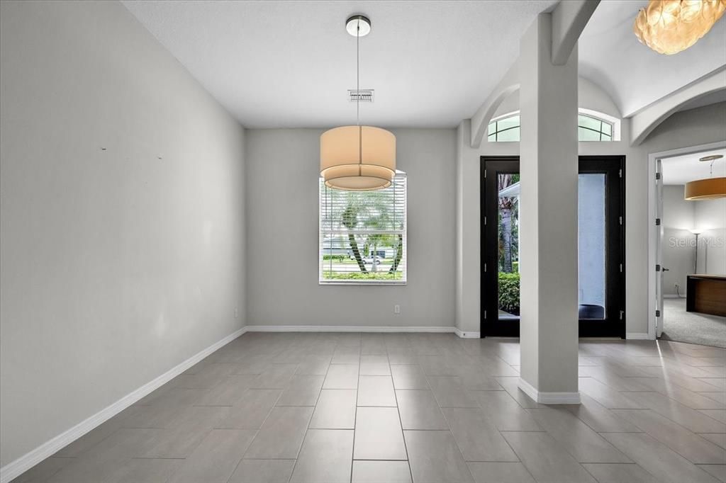 En Venta: $719,000 (3 camas, 2 baños, 2334 Pies cuadrados)