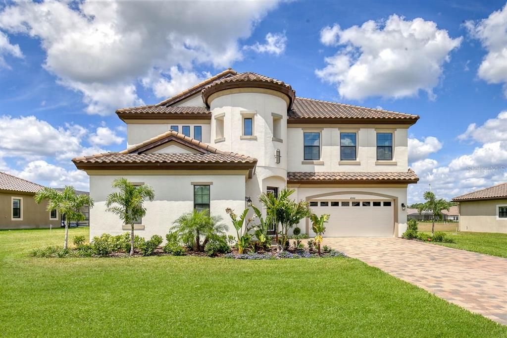 Recently Rented: $6,000 (5 beds, 4 baths, 4282 Square Feet)