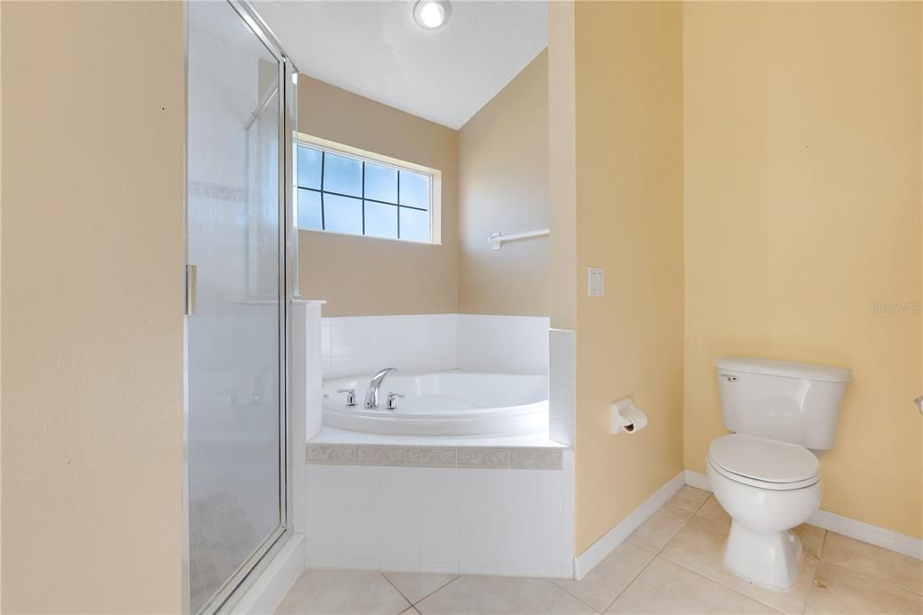 For Sale: $330,000 (3 beds, 2 baths, 1778 Square Feet)