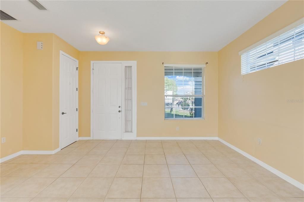 For Sale: $330,000 (3 beds, 2 baths, 1778 Square Feet)