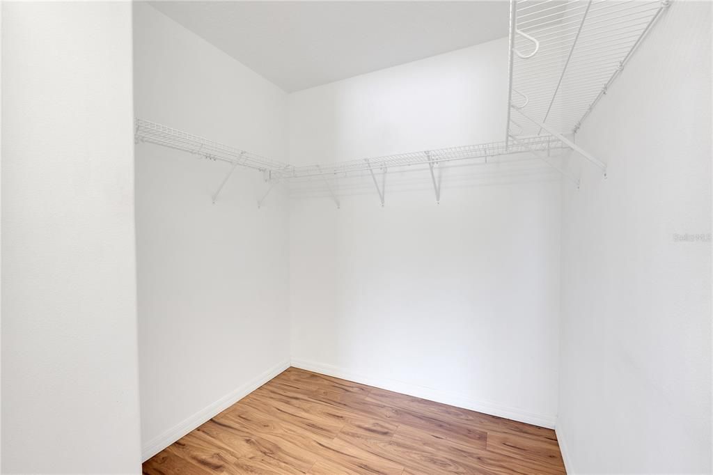 For Sale: $330,000 (3 beds, 2 baths, 1778 Square Feet)