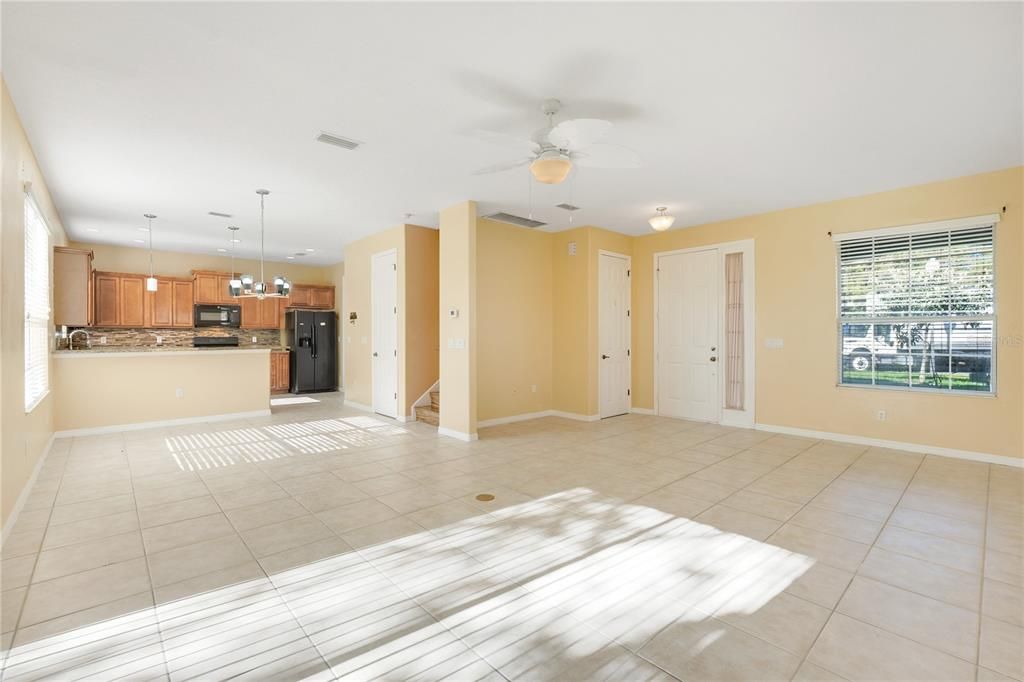 For Sale: $330,000 (3 beds, 2 baths, 1778 Square Feet)