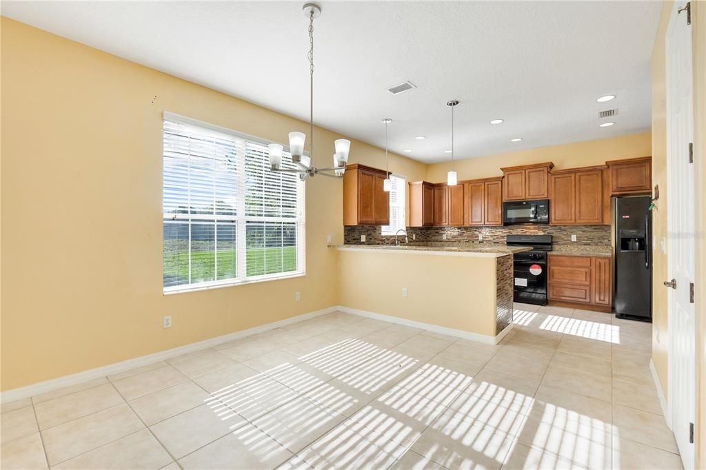 For Sale: $330,000 (3 beds, 2 baths, 1778 Square Feet)