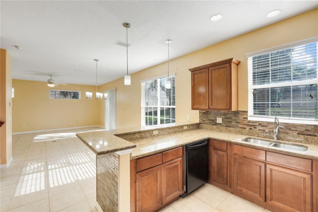 For Sale: $330,000 (3 beds, 2 baths, 1778 Square Feet)