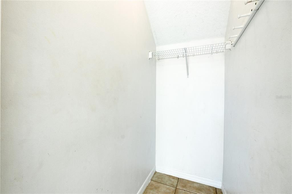 For Sale: $330,000 (3 beds, 2 baths, 1778 Square Feet)